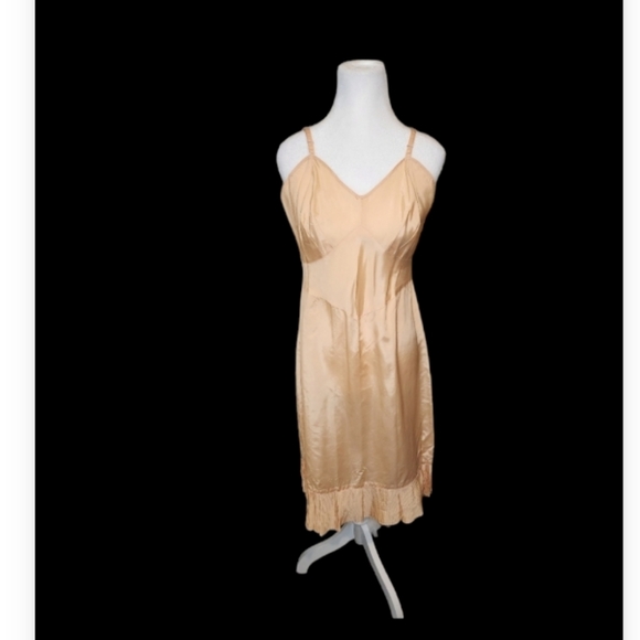 COPY-Vintage Chemise - Slip with Pleated Detail at bottom - Picture 1 of 12